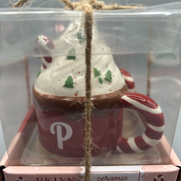 BKLYN Steel Co Hot Cocoa Cup Salt And Pepper Set Christmas Holiday Winter NEW - Picture 3 of 6
